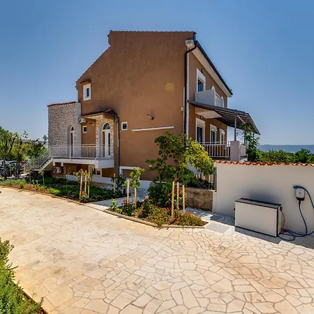 Апартаменты Dvor Aaki