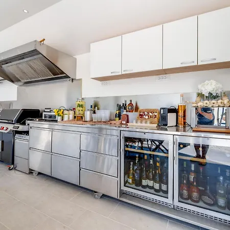 Dvor Aaki Апартаменты *