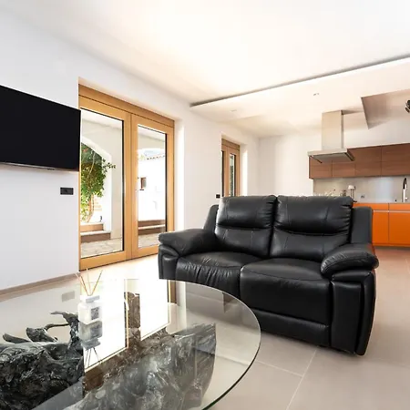 Apartman Dvor Aaki Novi Vinodolski