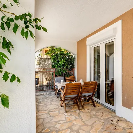 Dvor Aaki 아파트 *