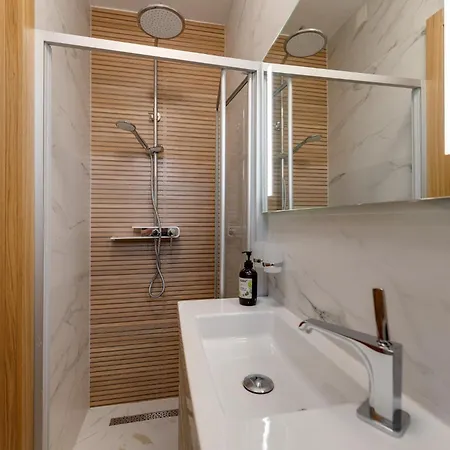Dvor Aaki Appartement