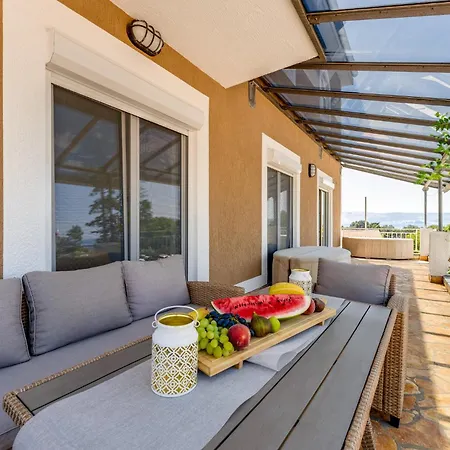 아파트 Dvor Aaki 노비비노돌스키