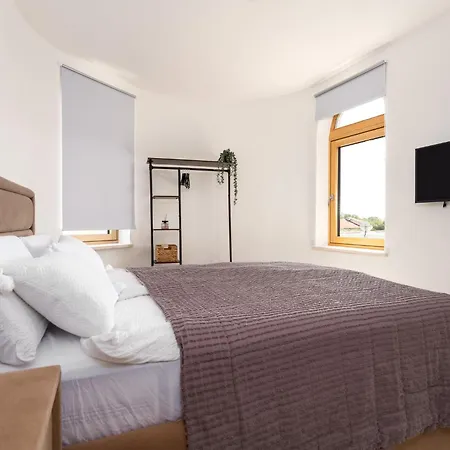 아파트 Dvor Aaki 노비비노돌스키