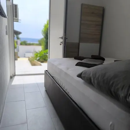 Dvor Aaki Appartement