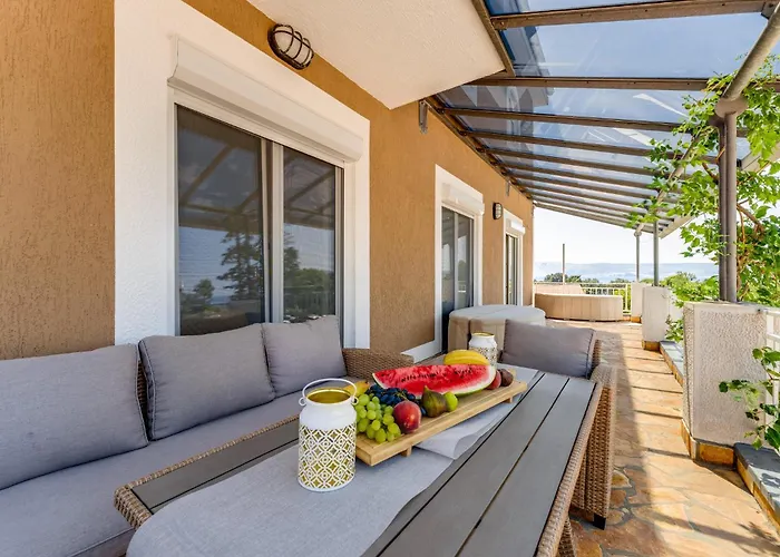 Apartment Dvor Aaki Novi Vinodolski